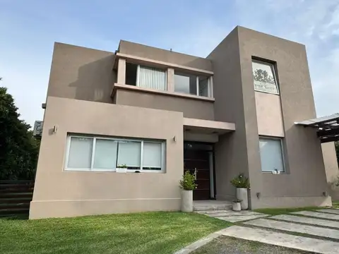 Casa en Venta en Altos Del Sol, USD 420.000