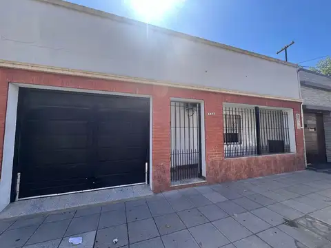CASA EN VENTA 2 FAMILIAS AVENIDA BELGRANO 5400 WILDE