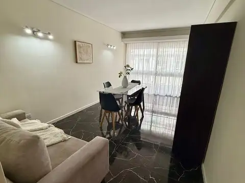Venta departamento Centro Mar del Plata 2 Ambientes con dependencia.