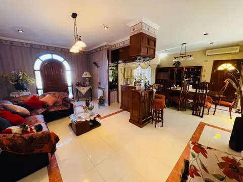 Villaroel 5900