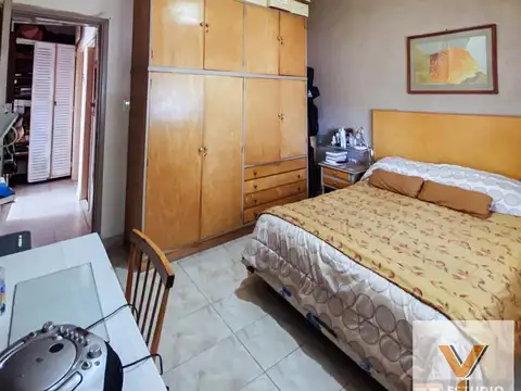 Casa en venta - 3 Dormitorios 1 Baño - Cocheras - 700Mts2 - Villa Elvira, La Plata