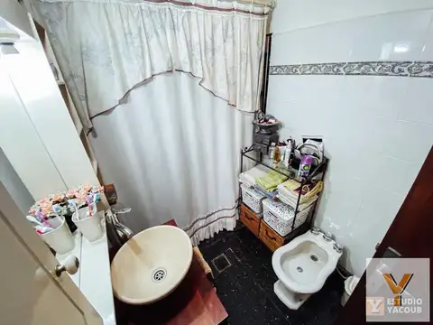 Casa 5 ambientes con 1 baño