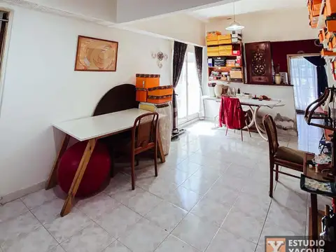 Casa 5 ambientes con 1 baño