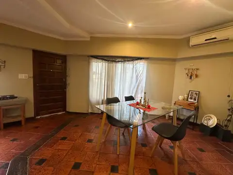 Depto Tipo Casa en Venta en Banfield, USD 80.000