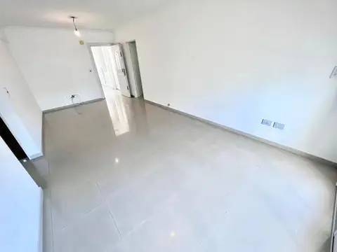 Avellaneda 1000, Piso 4°