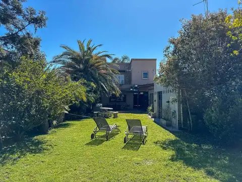 Casa en Venta en Berazategui, USD 180.000