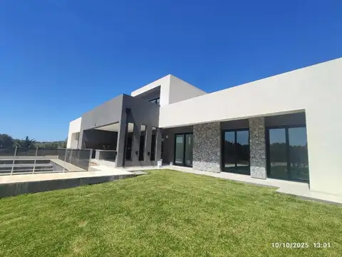 venta casa a estrenar 6 ambiente Costa Esmeralda  