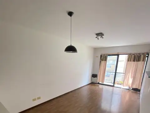 Monoambiente al frente con balcon, Alquiler Villa Urquiza