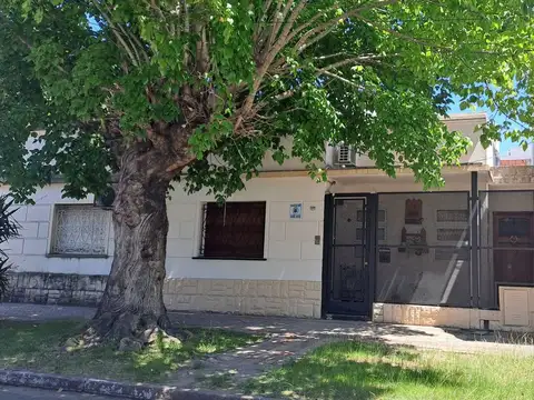 Casa en Venta en Remedios de Escalada, USD 79.000