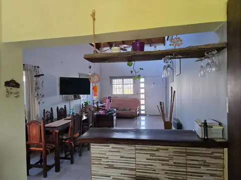 Casa 3 ambientes con 3 baños