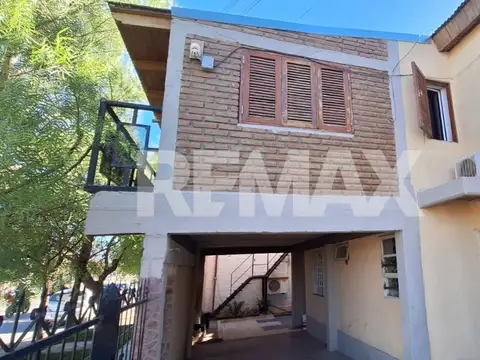 Duplex mas dos Departamentos mas local en venta