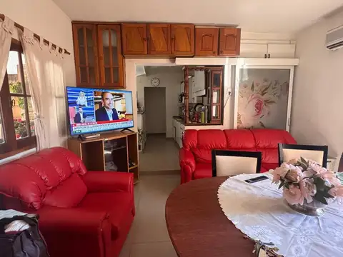 VENTA DE CASA- B° EL HORNERO