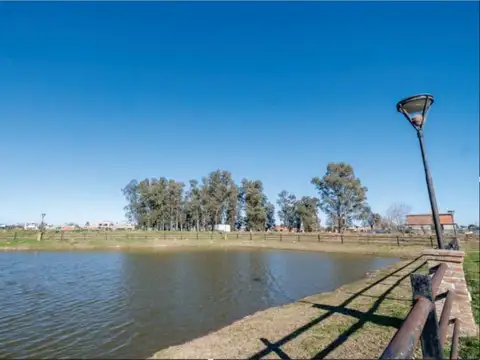 Lote N°183 de 1000m2 en Barrio privado La Reserva