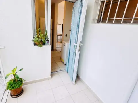 Departamento de 1 dormitorio en venta - Caronti 574