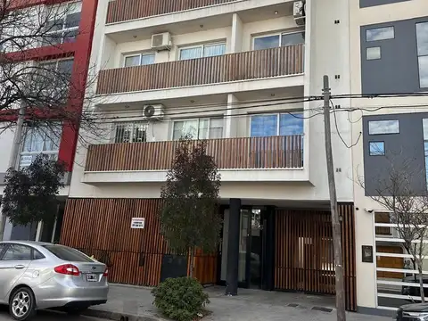 Departamento de 1 dormitorio en venta - Caronti 574