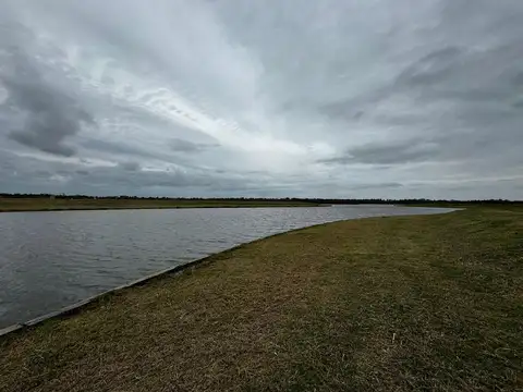 Terreno en Venta en Puertos - Barrio Amarras, USD 370.000