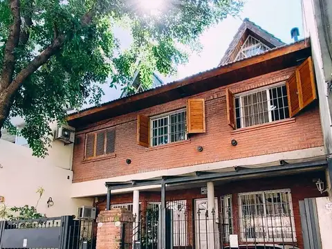 VENTA DUPLEX TIPO CASA VILLA CRESPO PATIO PARRILLA