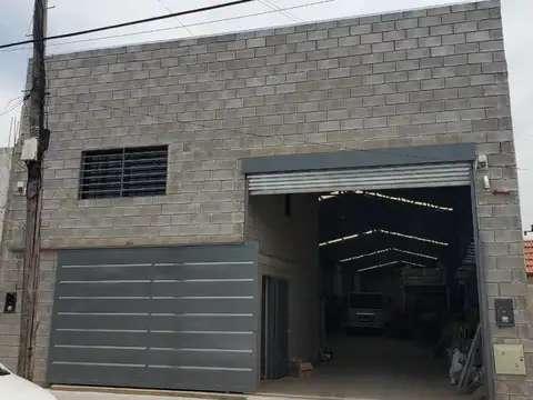 Galpón en alquiler en Lomas del Mirador