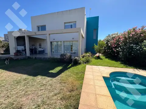 Casa en Venta en Neuquen, Confluencia