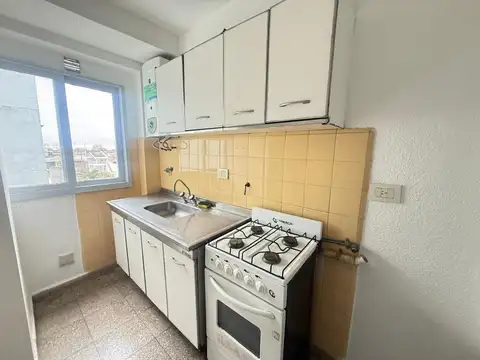 Departamento en Alquiler en Barrio España y Hospitales, $ 280.000