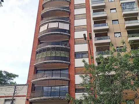 J. B. Alberdi 337 - 7º A