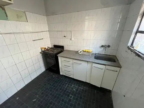 GALPON/LOCAL IDEAL DEPOSITO O TALLER DE COSTURA