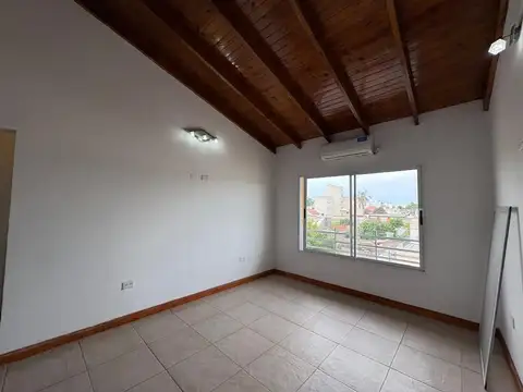 Ubaldo Fernandez 745 , Piso 2