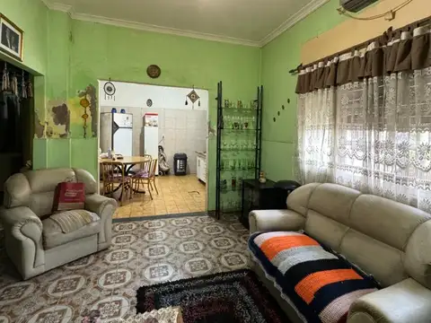 Casa en Venta en Villa Lugano, USD 240.000