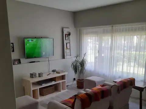 PH EN ALQUILER TEMPORARIO PLAYA GRANDE