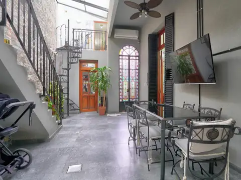 VENTA CASA 4 AMBIENTES VILLA DEL PARQUE CON PATIO PARRILLA