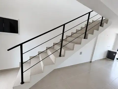 Casa 4 ambientes con 4 baños