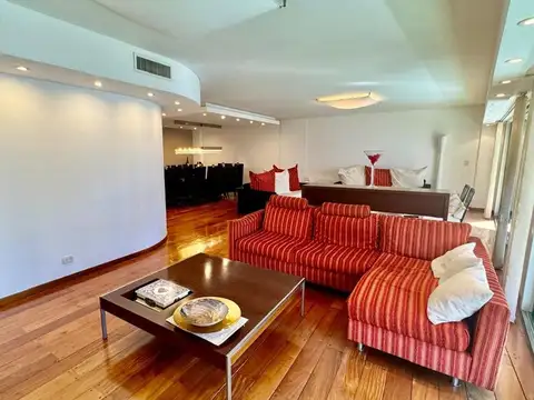 Departamento en Venta de 4 dormitorios