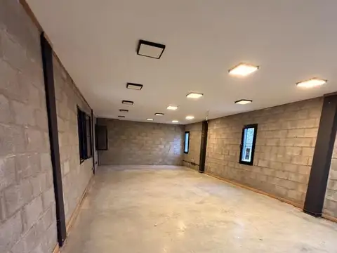 Galpon en Alquiler en San Vicente, USD 3.900