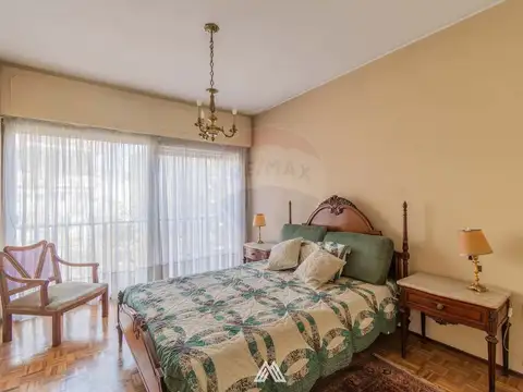 Departamento 5 ambientes con 2 baños