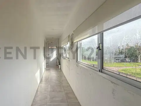 Castro Barros 3400, Piso 0