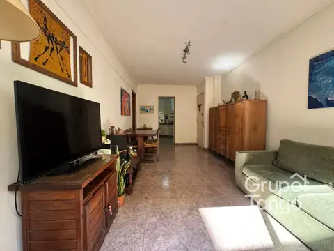 Venta Departamento Tres Ambientes Villa Urquiza con Patio