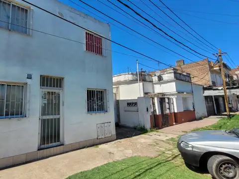 VENTA DE GALPON CON DEPARTAMENTOS