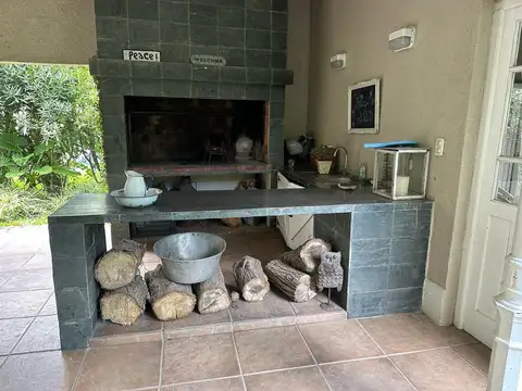 VENTA INCREÍBLE CASA EL LAUQUEN