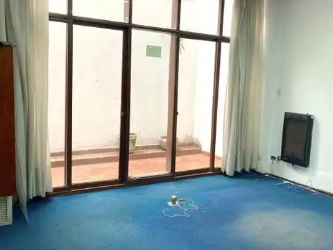 Amplia Oficina Mendoza 549