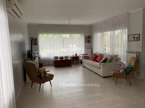 Casa en Venta en Lobos, USD 190.000