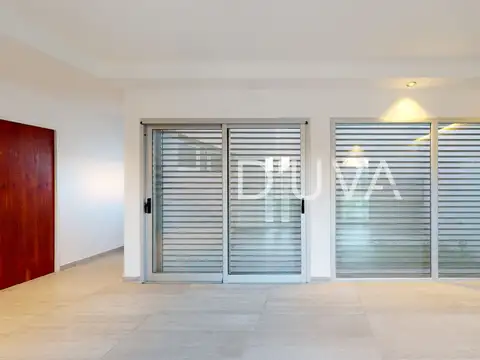 Dúplex calle 139 e/ 520 y 521