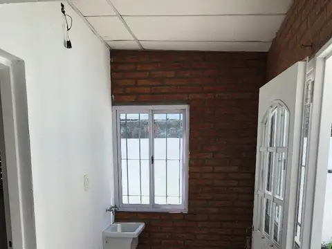 Depto Tipo Casa en Alquiler 40 años