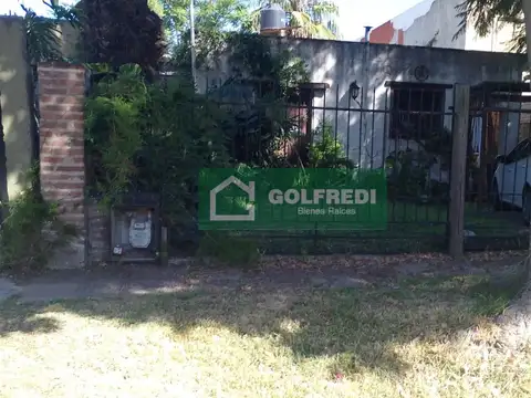 Propiedad en amplio lote