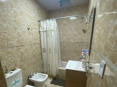 VENTA CASA 3 AMBIENTES, BERNAL OESTE