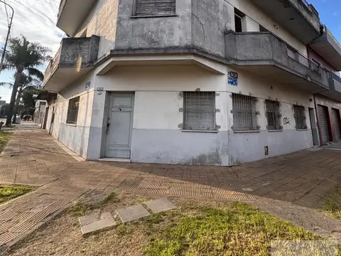 Depto Tipo Casa 4 ambientes con 1 baño
