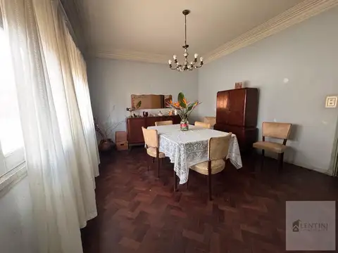 PH PLANTA BAJA 4 AMBIENTES CON JARDIN, LOSA DE 60METROS CUADRADOS Y TERRAZA