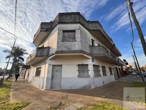 Depto Tipo Casa en Venta con 1 cocheras