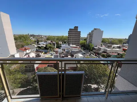 Departamento 2 Ambientes con cochera cubierta