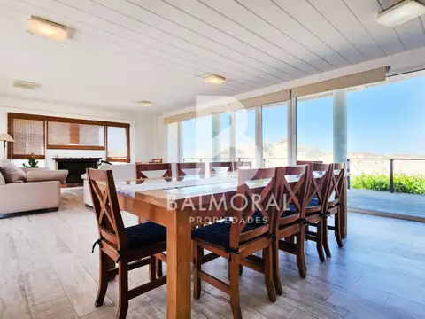 Casa 4 ambientes con 4 baños