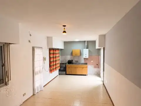 Casa de pasillo, Savedra 742